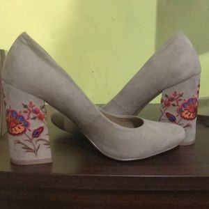 High heels. Flowery heel